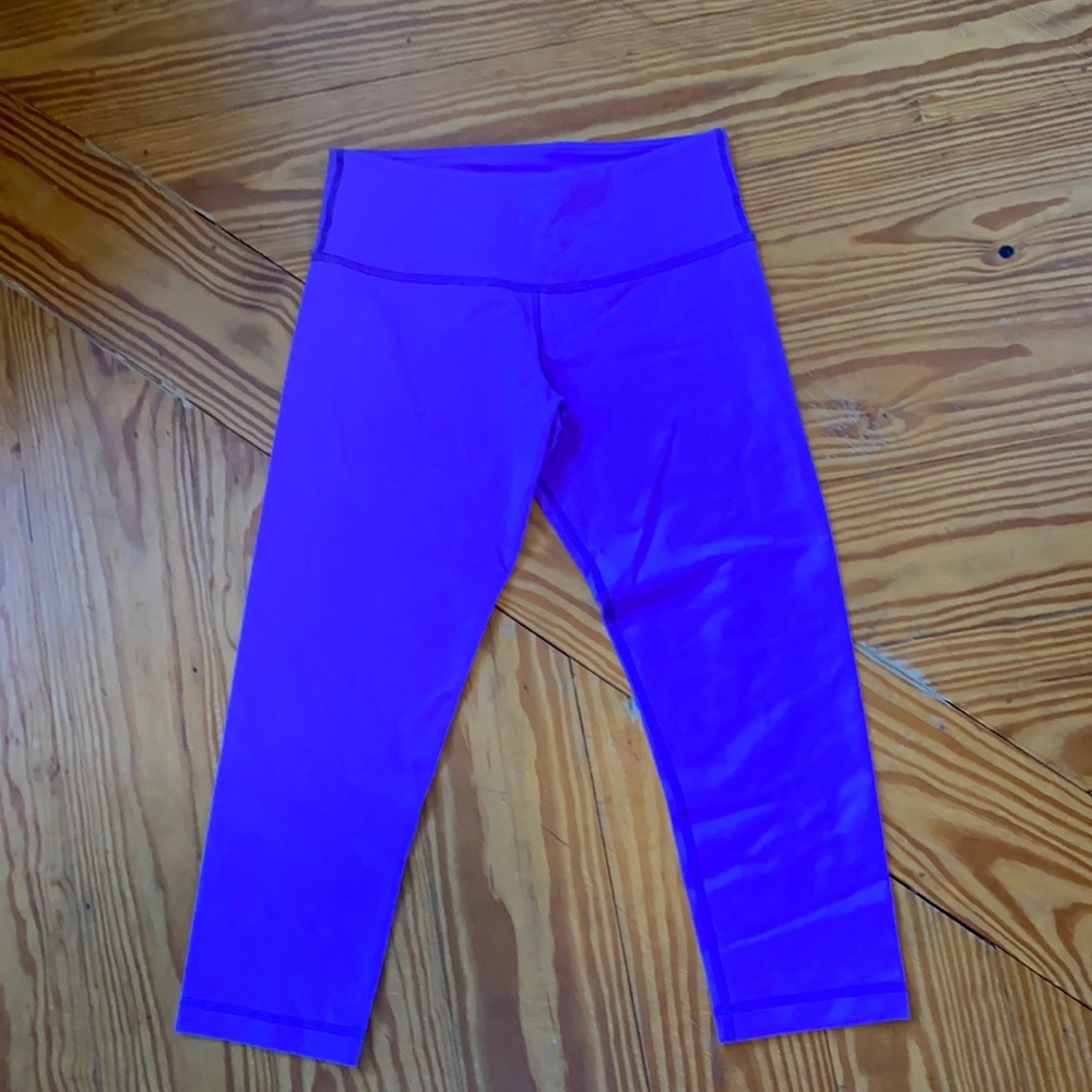 Light purple Never Worn Lululemon pants Size 6